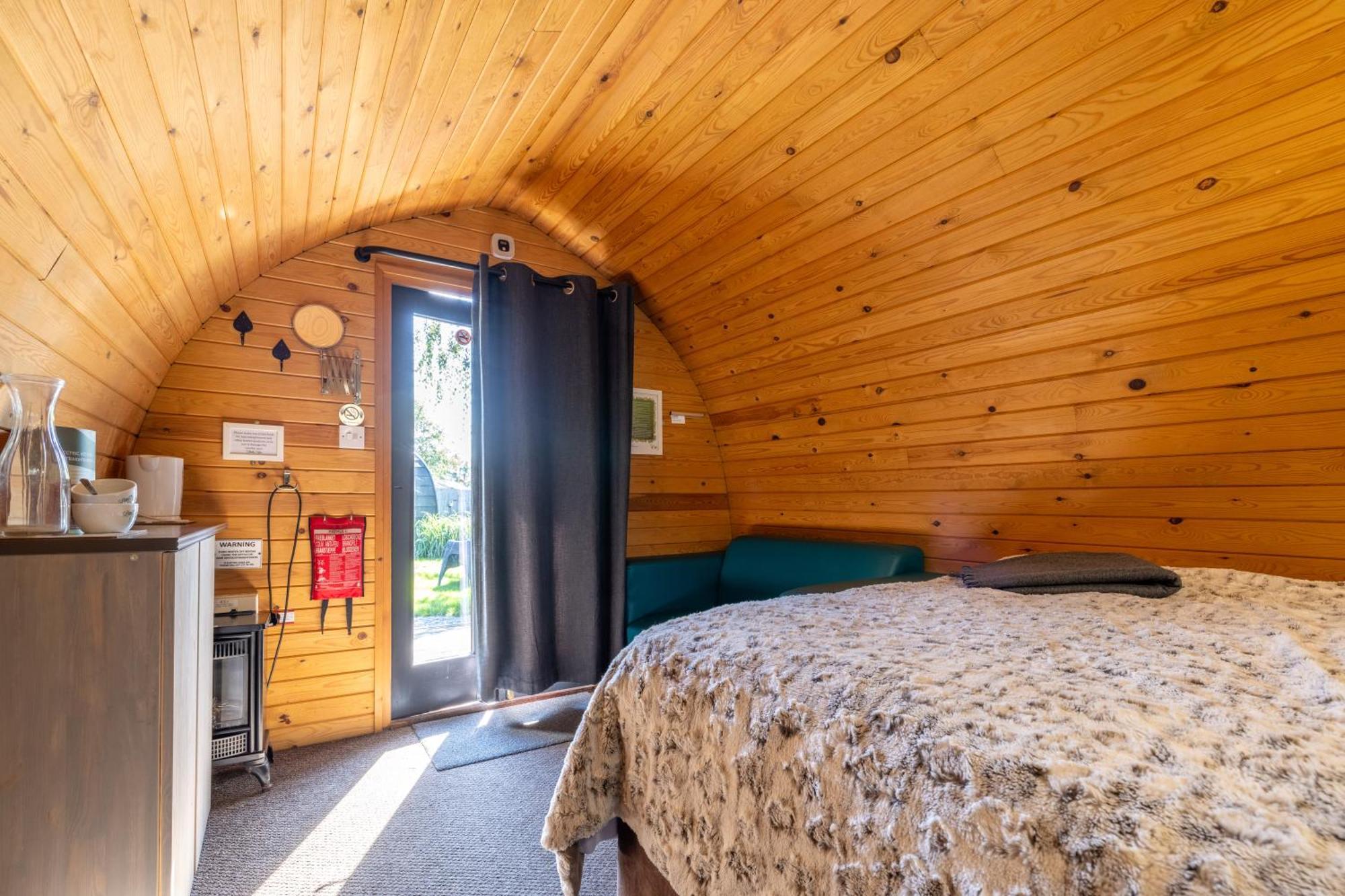 The Little Hide - Adult Only Camping Pods Wigginton  Eksteriør billede